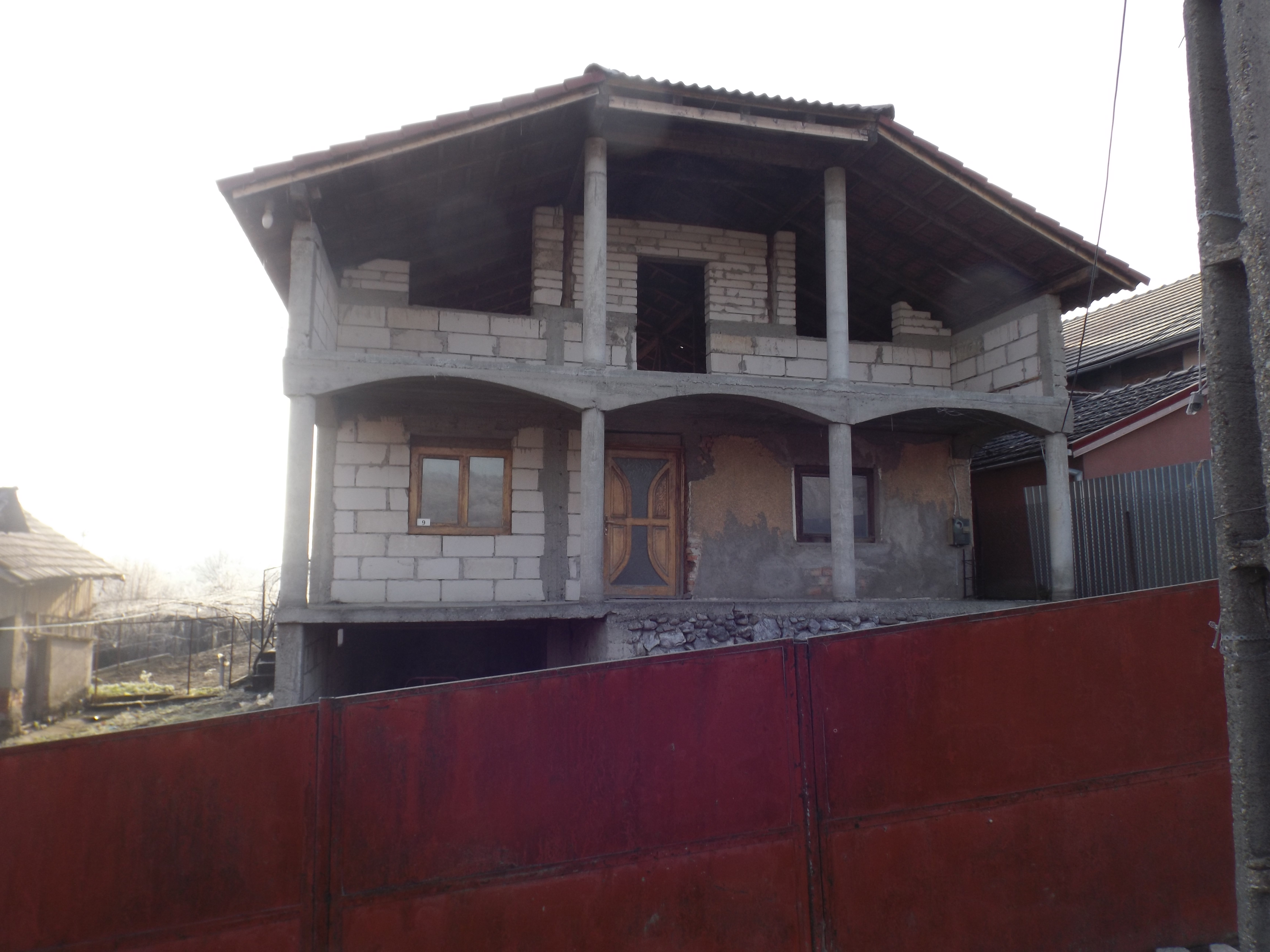 Image of property - 1773240177811_1_sjshm5_batch0_mmm5f1xi57ql9h_POZA_DINSPRE_DRUM_CASA_ETAJ.JPG