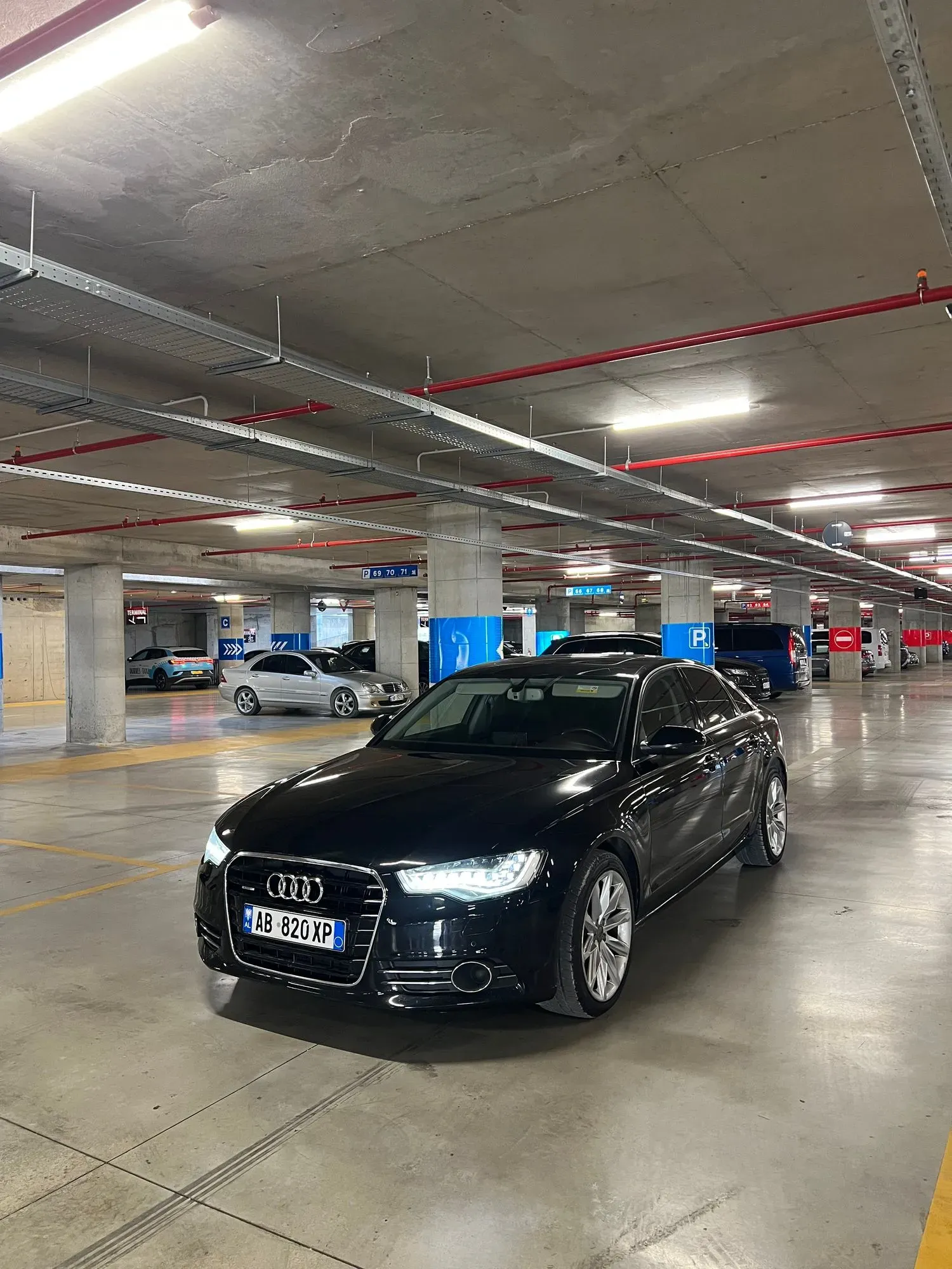 Audi A6 2015 — photo 2