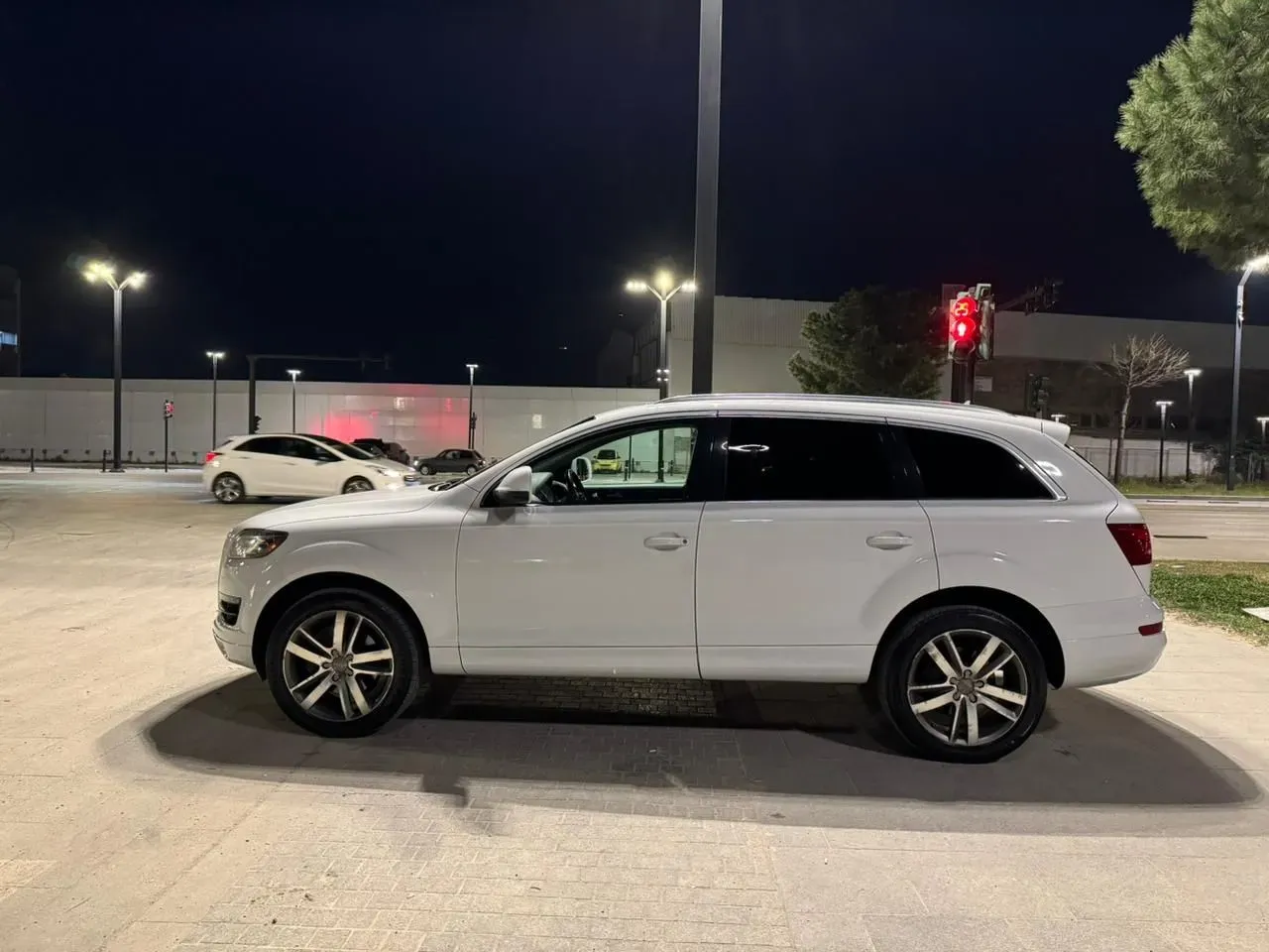 Audi Q7 2014 — photo 3
