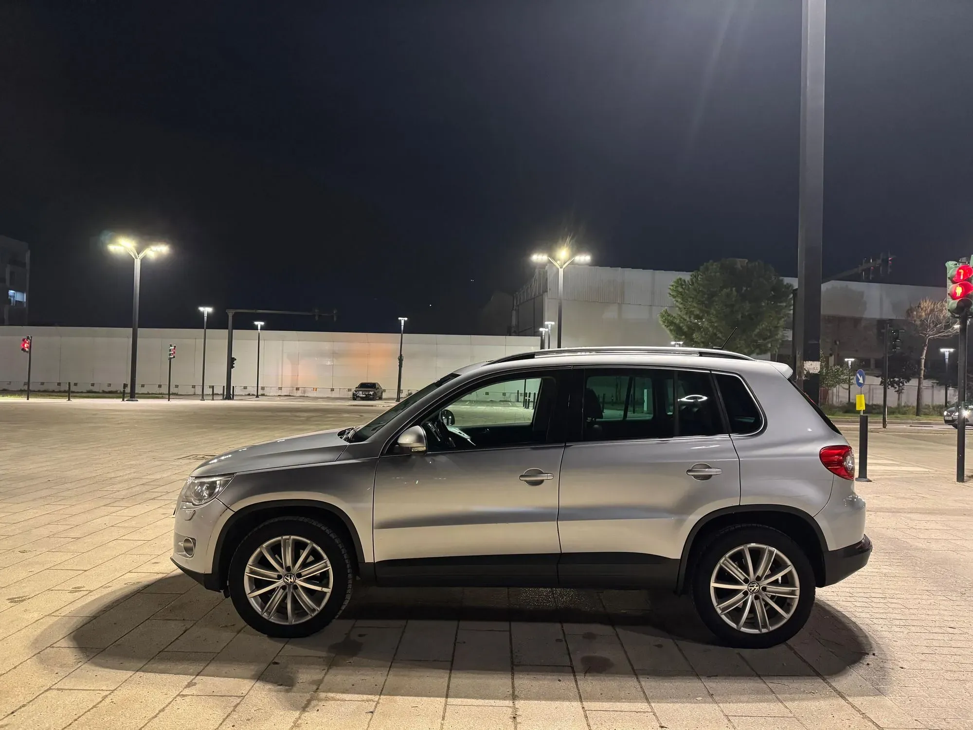 Volkswagen Tiguan 2013 — photo 2