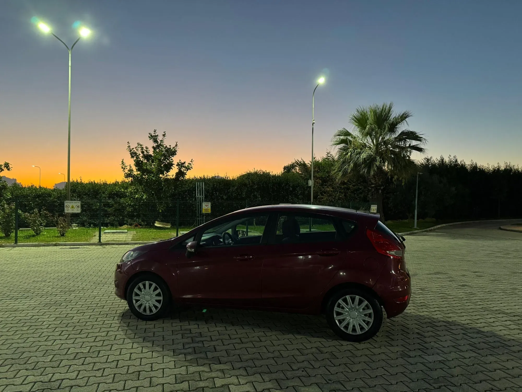 Ford Fiesta 2012 — photo 2