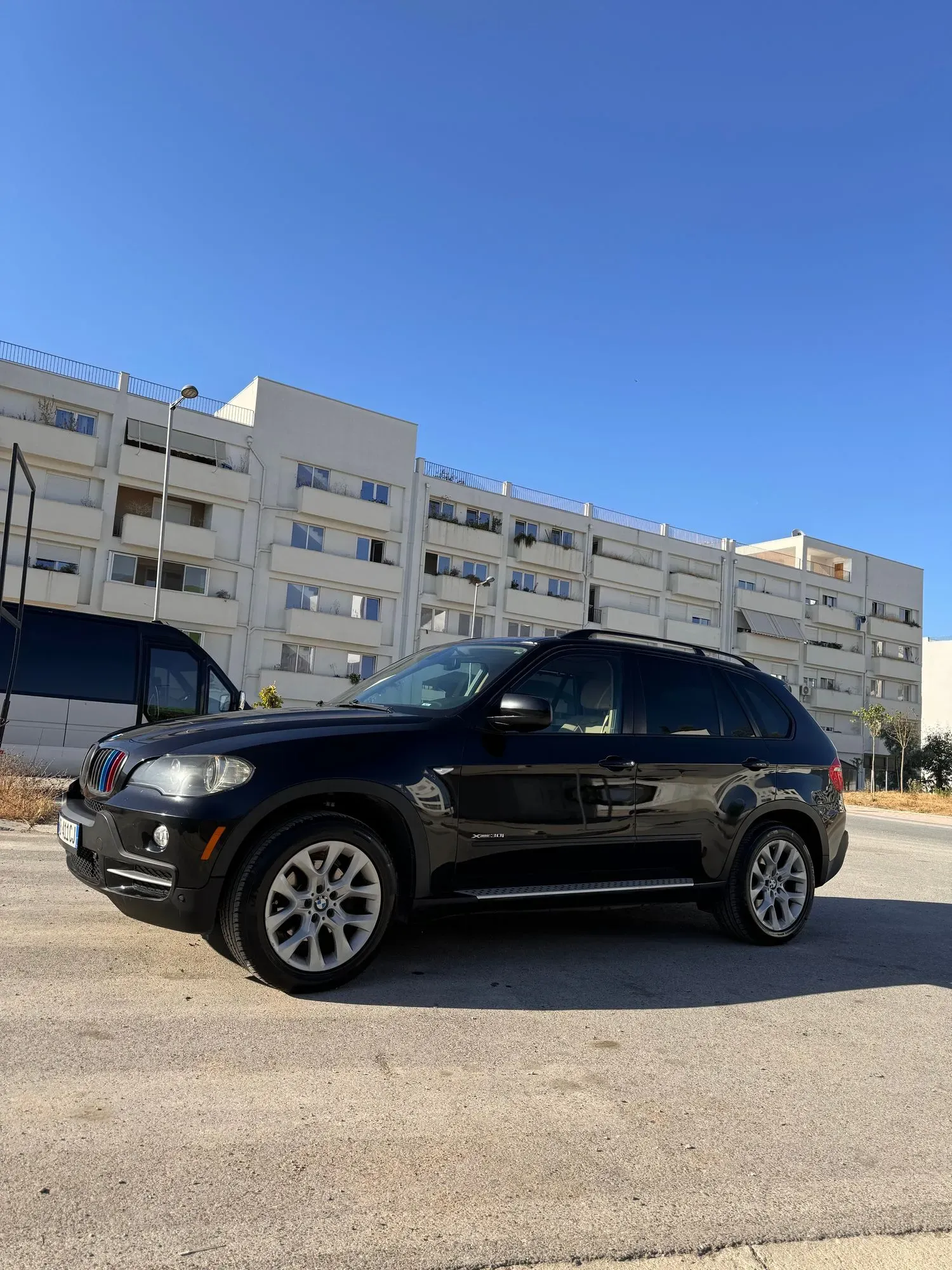 Bmw X5 2009 — photo 2