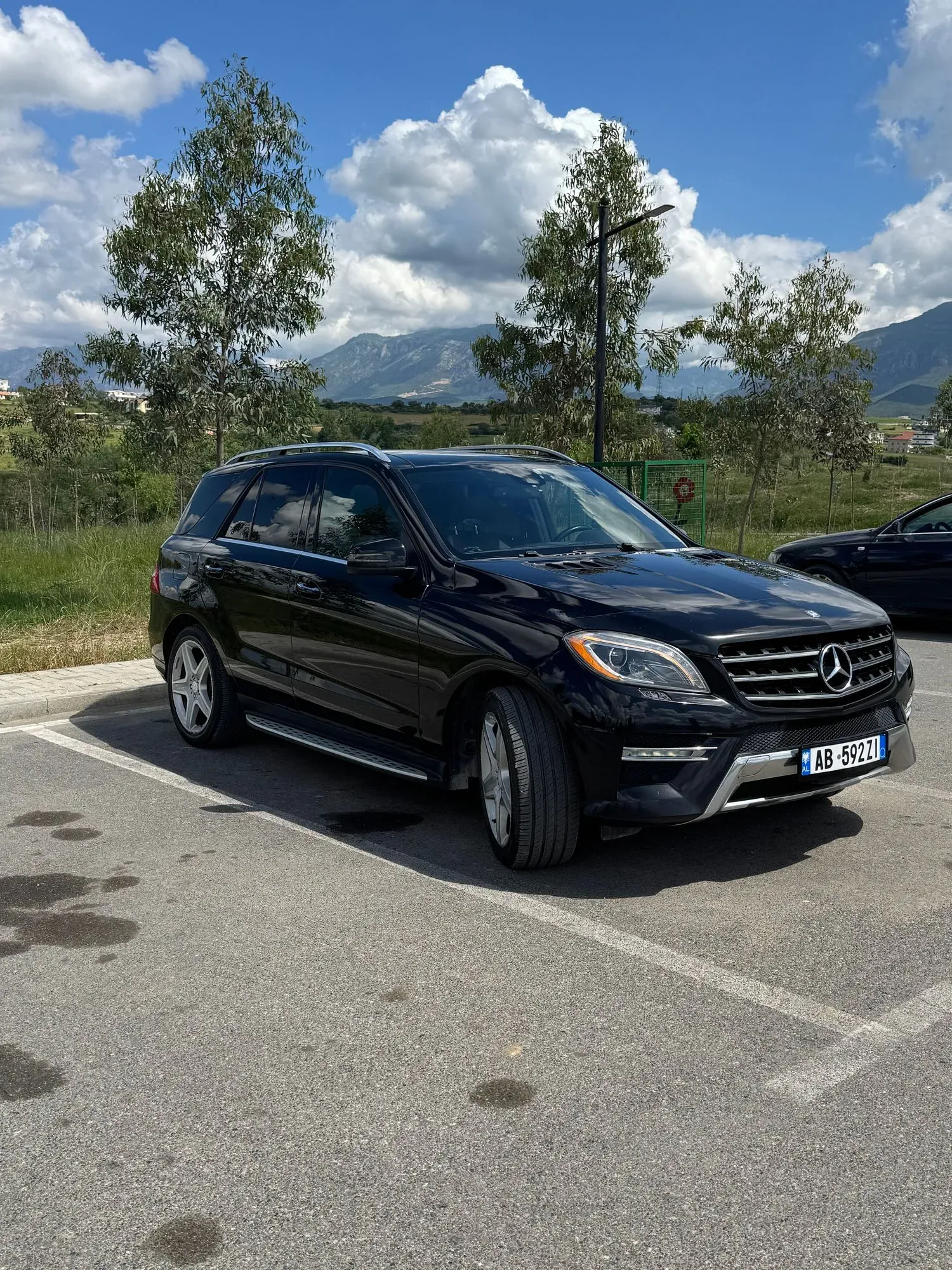 Mercedes Benz Ml350 2014 available for rent in Tirana, Albania