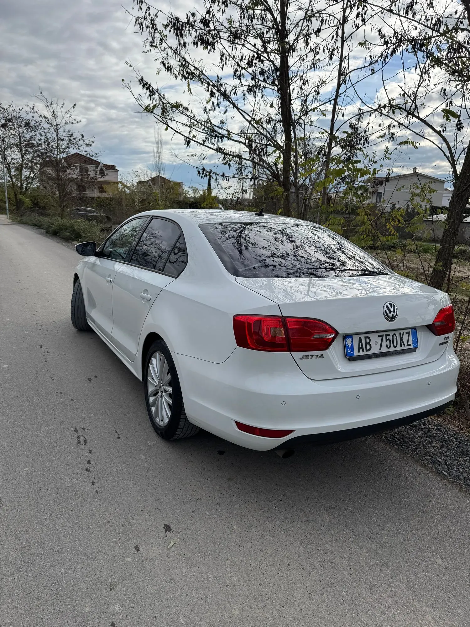 VW Jetta 2014 — photo 2