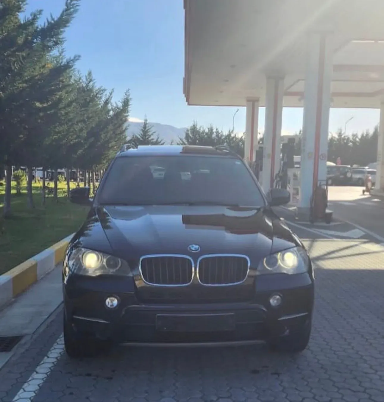 BMW X5 2011 — photo 2