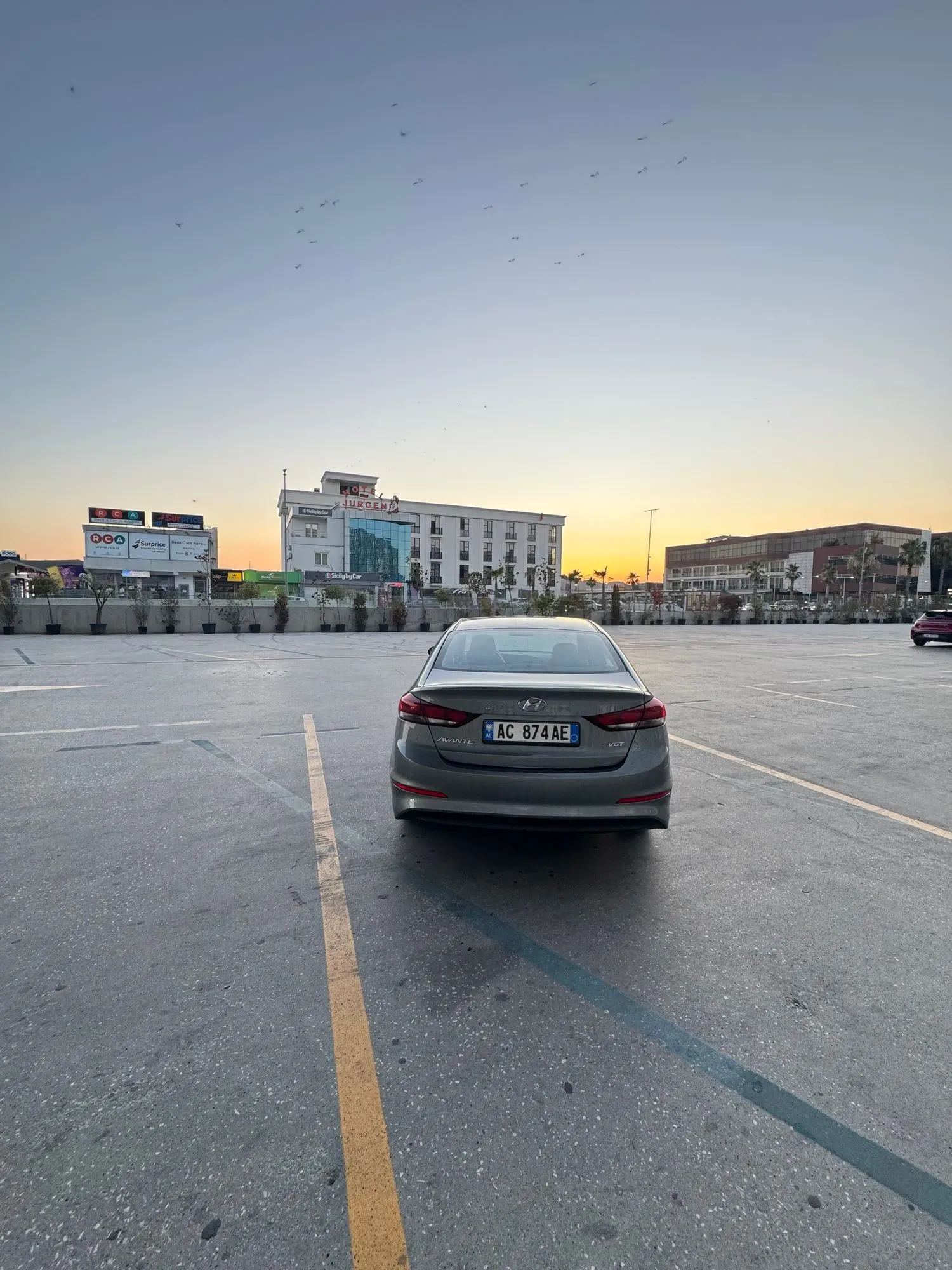Hyundai Avante 2018 — photo 2
