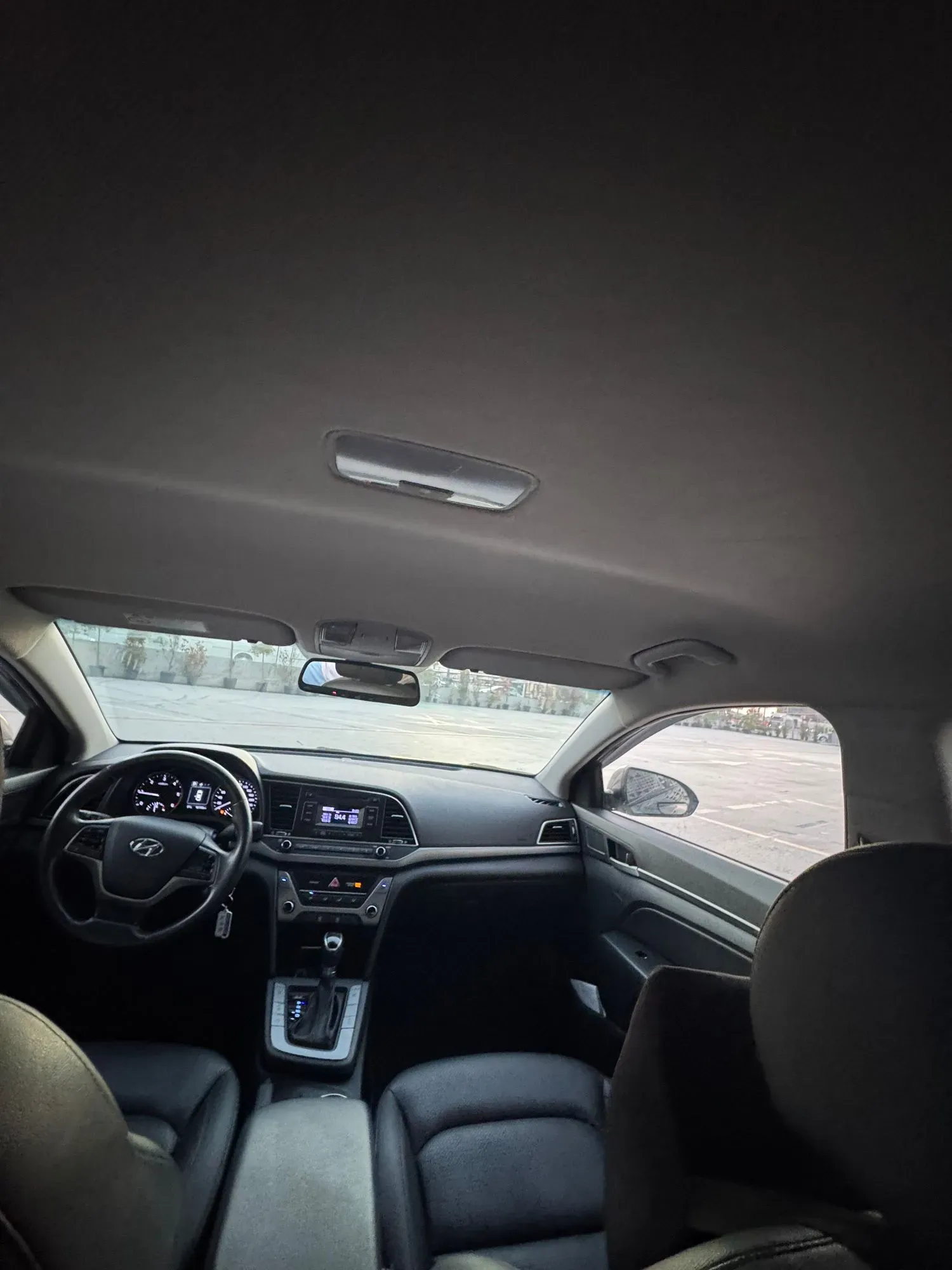 Hyundai Avante 2018 — photo 3