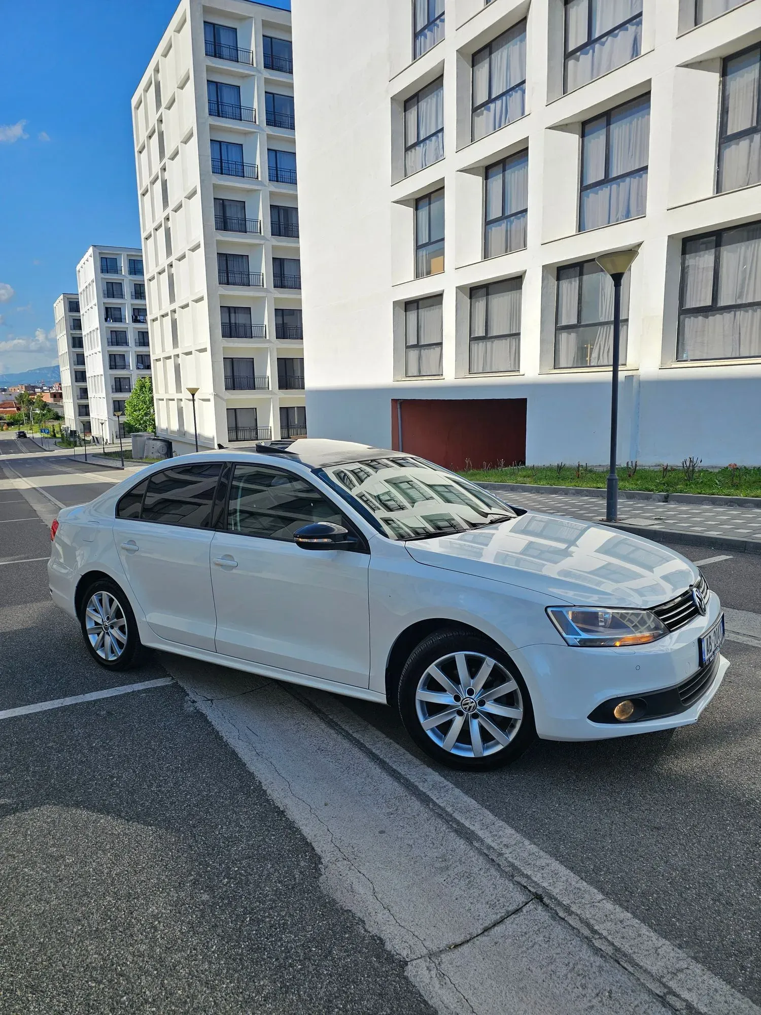 Volswagen Jetta 2015 available for rent in Tirana, Albania