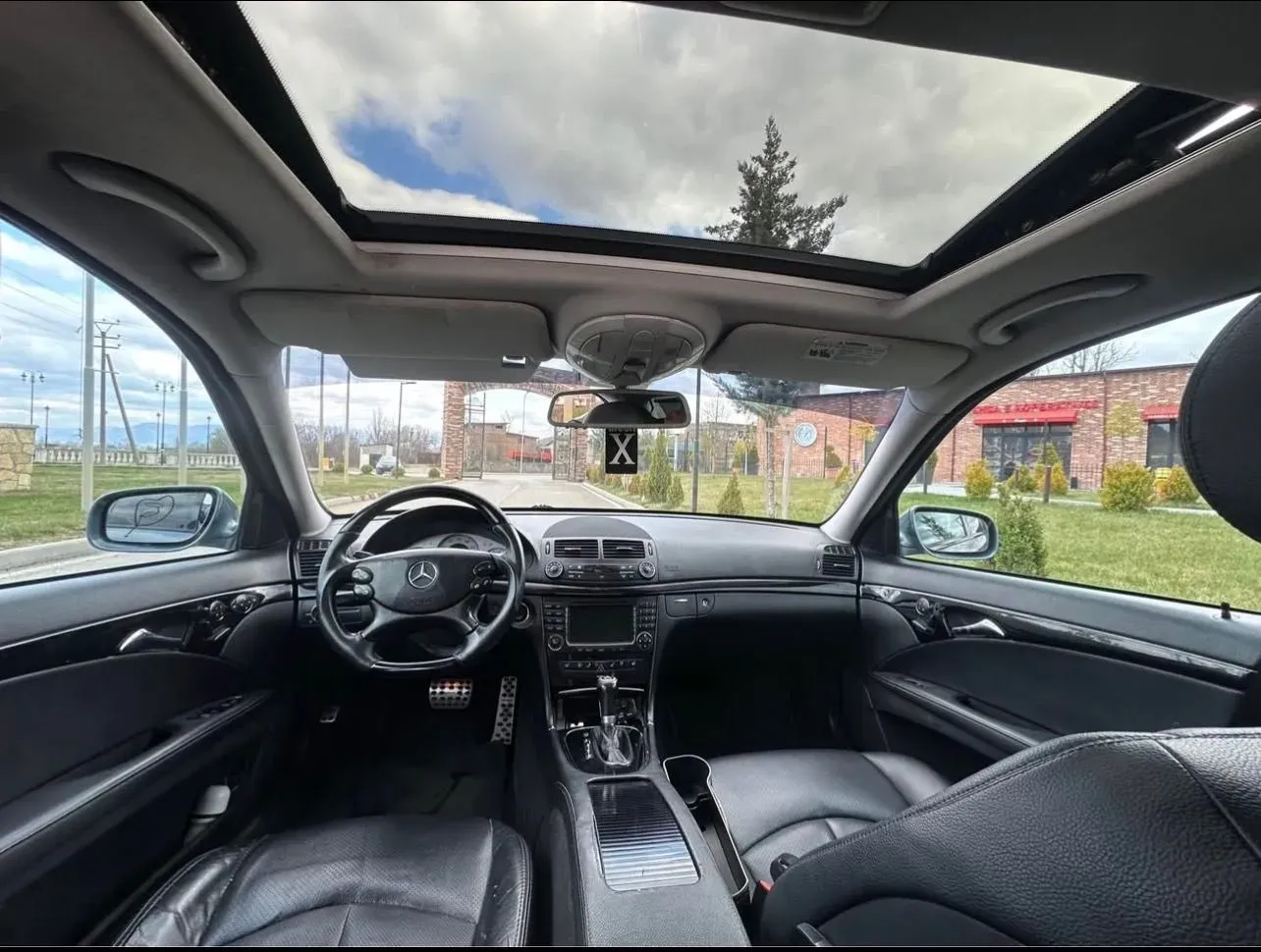 Mercedes-Benz E Class 2009 available for rent in Korçë, Albania