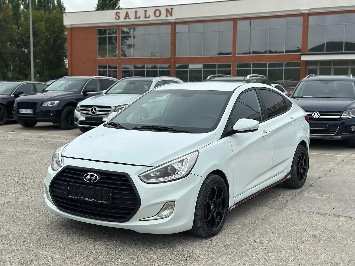 Hyundai Accent 2012 — photo 2