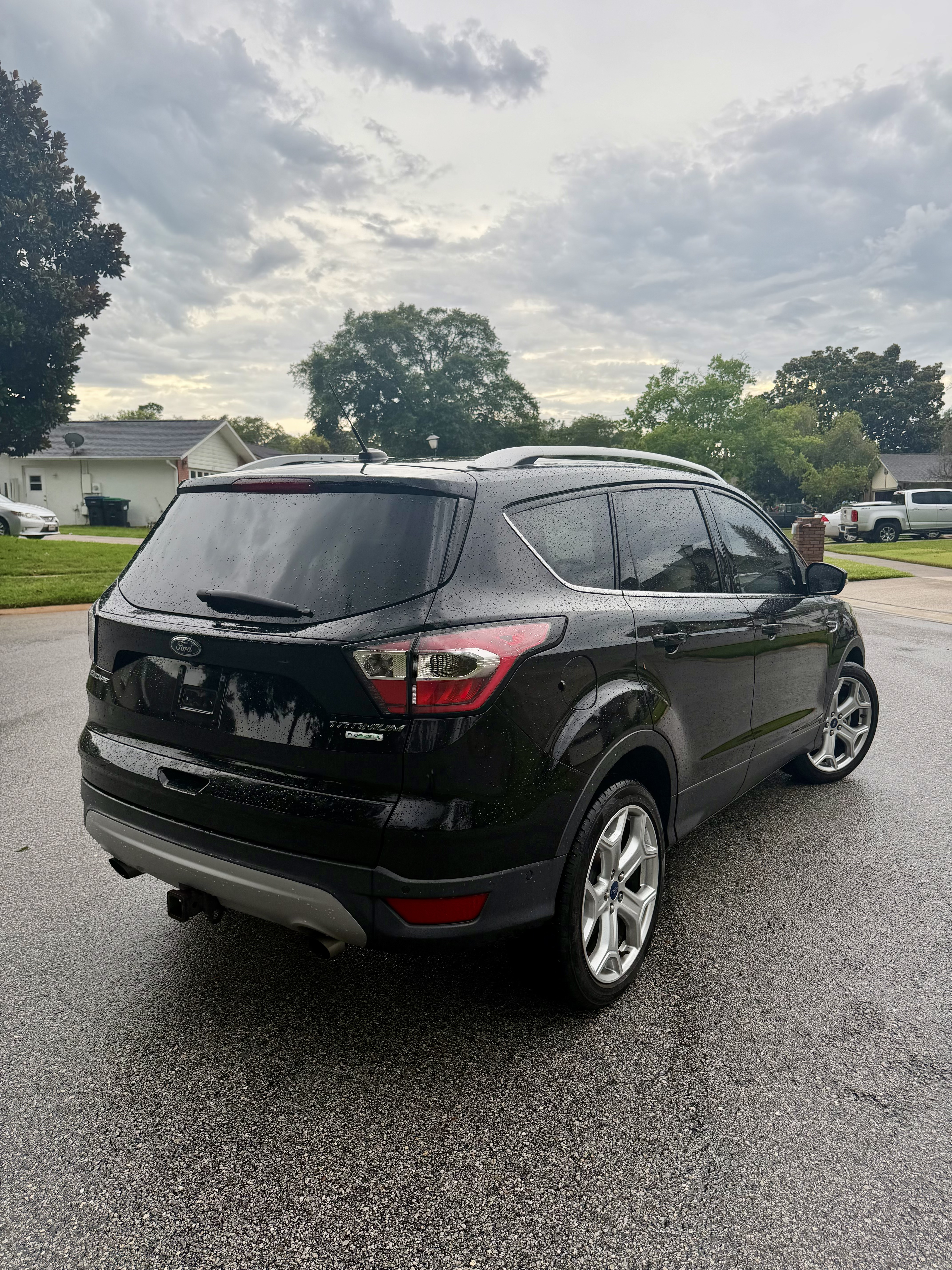 2017 Ford Escape Titanium view 2