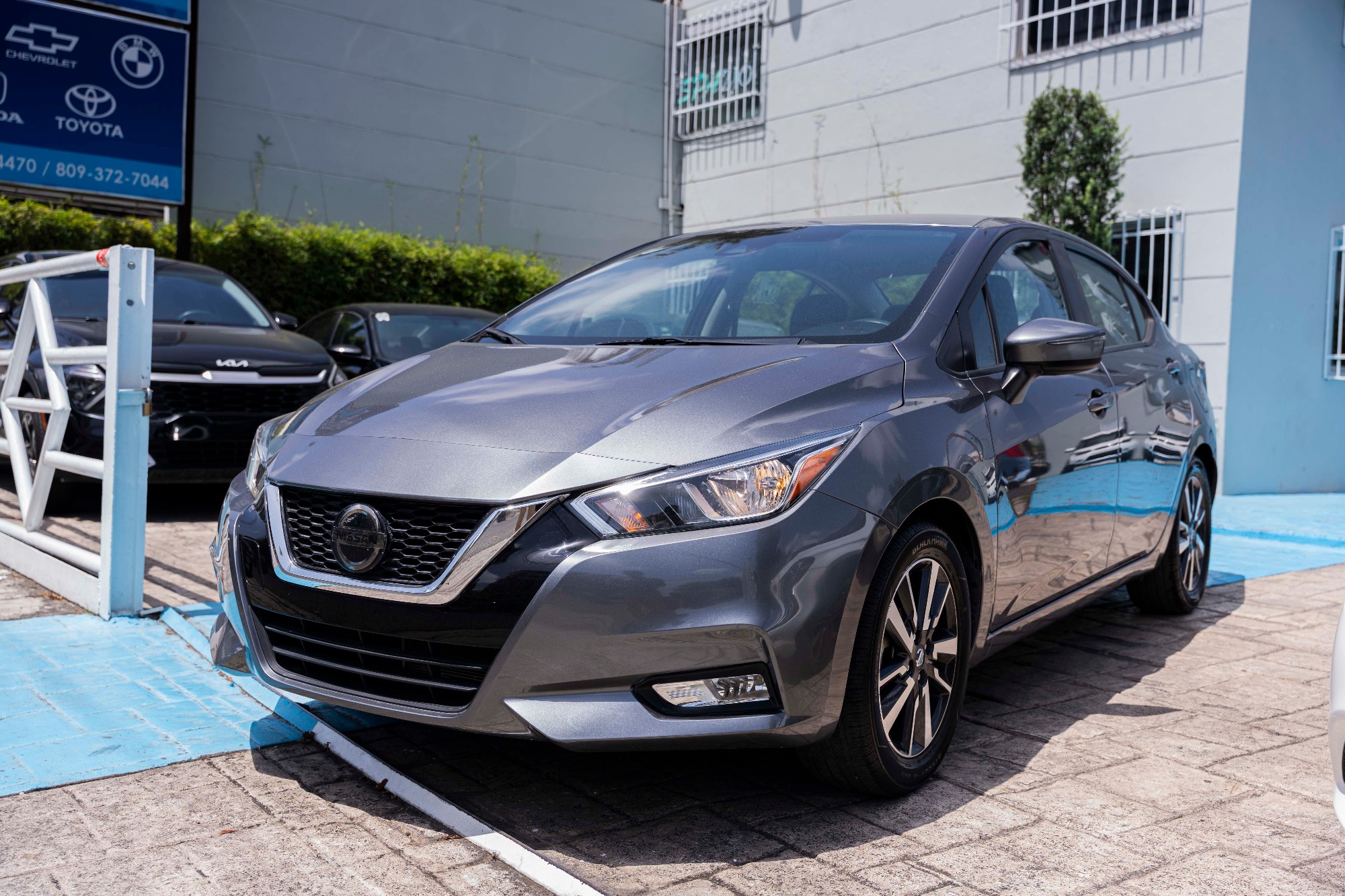 2021 NISSAN VERSA en Afimosa Motors