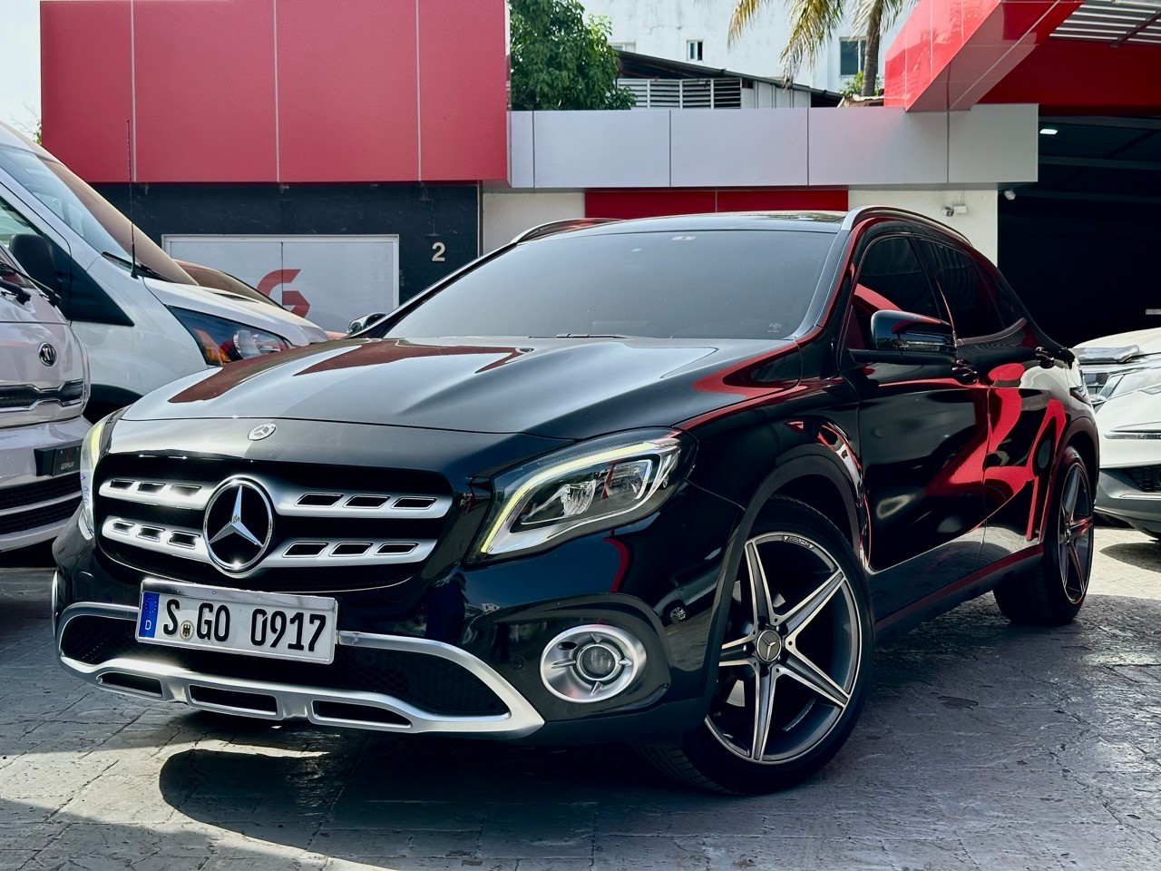 2020 MERCEDES-BENZ GLA 200 SPORT en German Auto