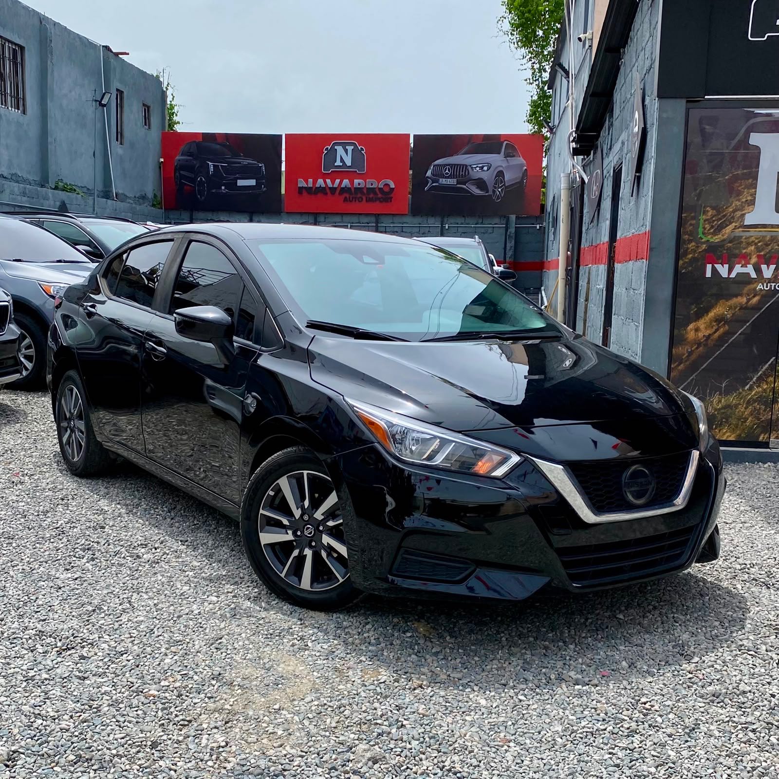 2020 NISSAN VERSA en Navarro Auto Import