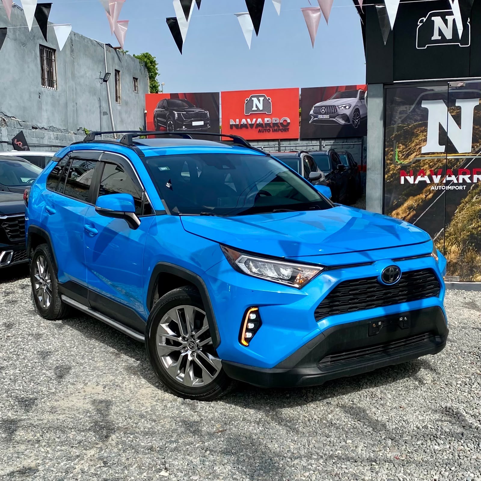 2020 TOYOTA RAV4 en Navarro Auto Import