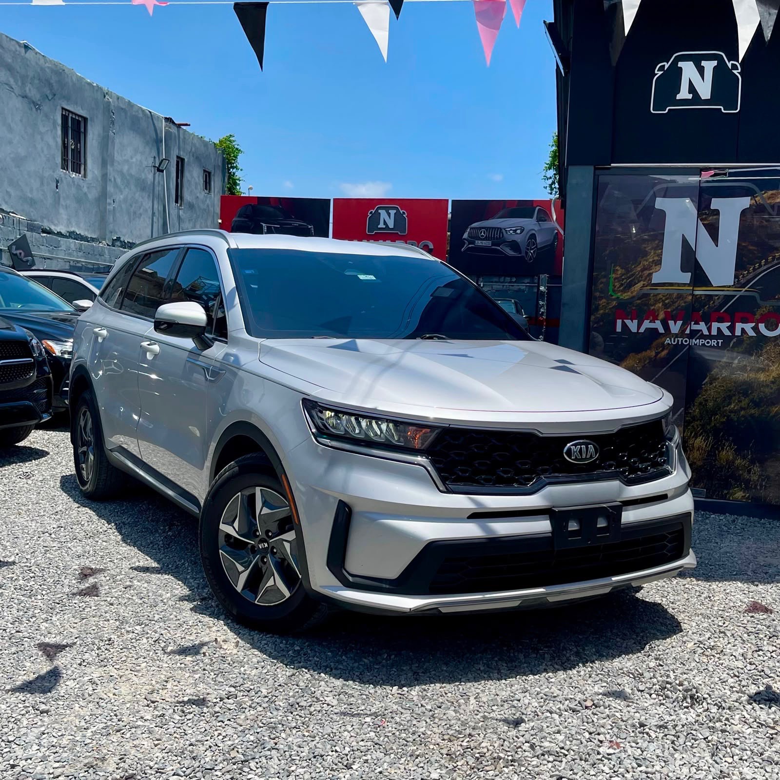2021 KIA SORENTO en Navarro Auto Import