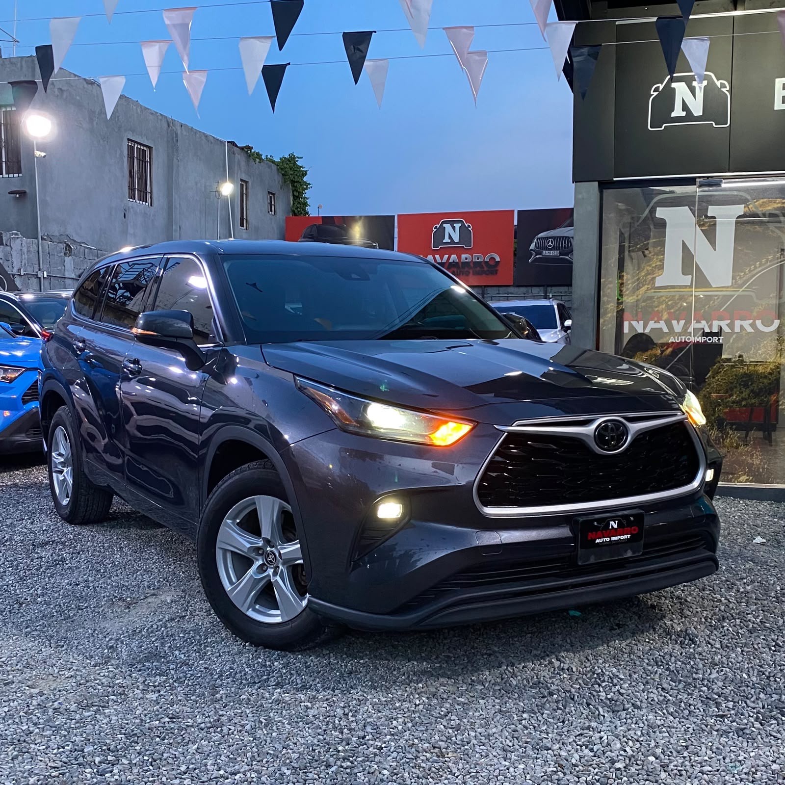 2021 TOYOTA HIGHLANDER en Navarro Auto Import