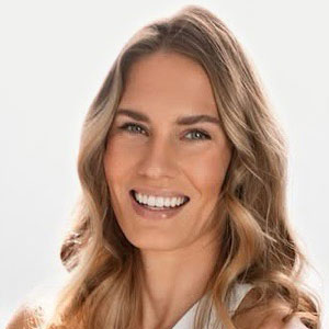 profile image of Nichole Zych