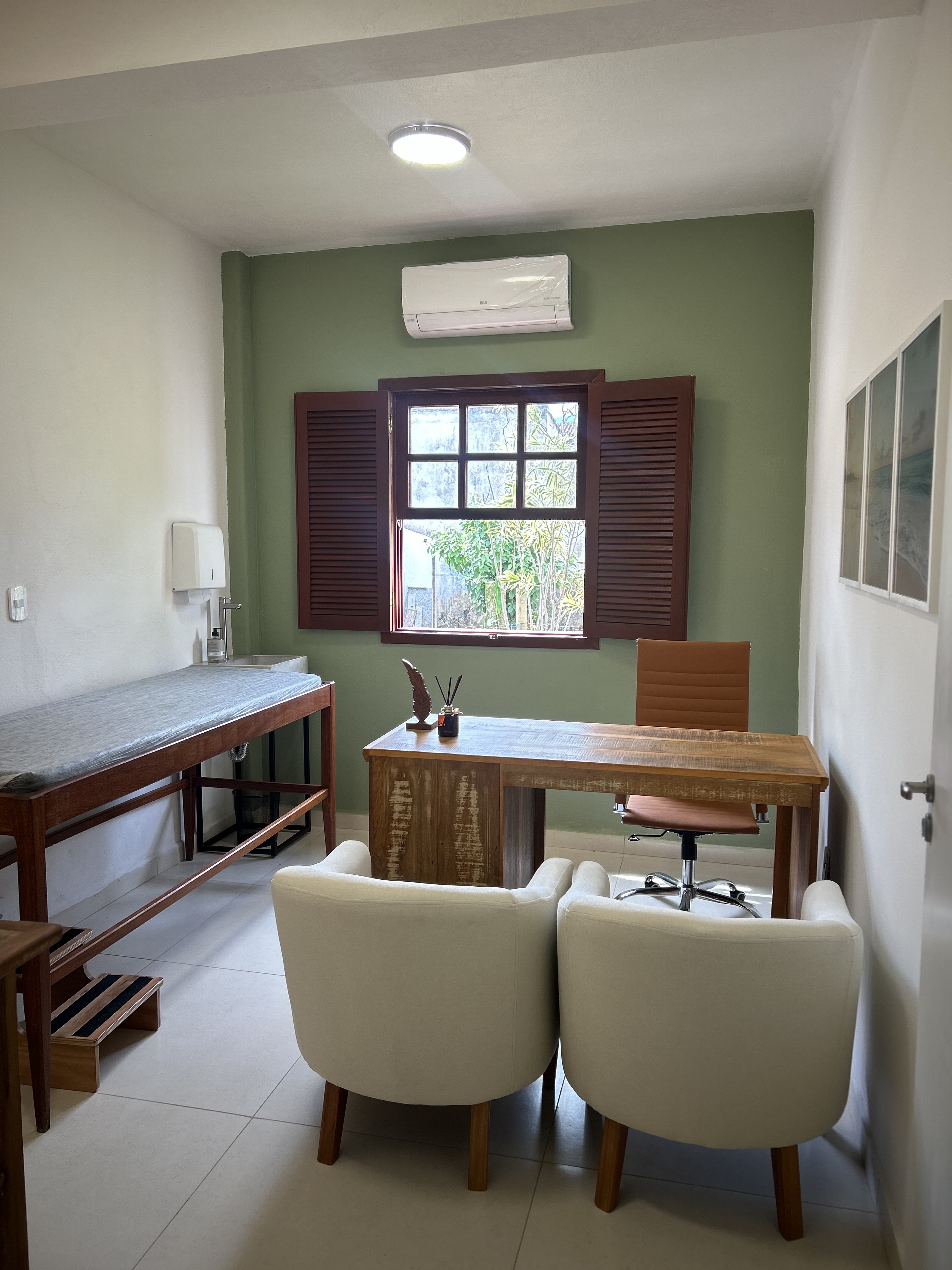 Sala Saíras — Consultório de 10 m² para até 4 pessoas em Caborê, Paraty/RJ 1