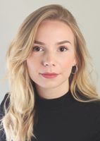 Julia  Schiller, Recruiting Manager