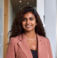 Lakshana  Sinnadurai, Verantwortliche Einstiegsprogramme at PostFinance