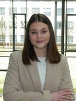 Finia Zeiler, Intern HR at Teva