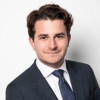Maximilien Roetheli, Graduate Group Strategy at Julius Bär