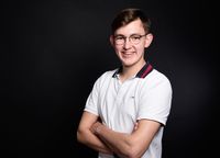 Tim Schneider, Management Trainee