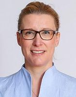 Kirsten Krauss, Business Manager (Investment & Wealth Management Solutions)