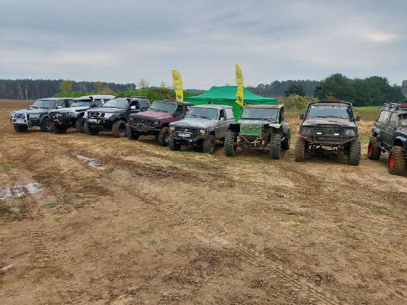 BaD BoY 4x4 Trzcianka "Minionki na Bezdrożach" Bagienne zmagania Part2