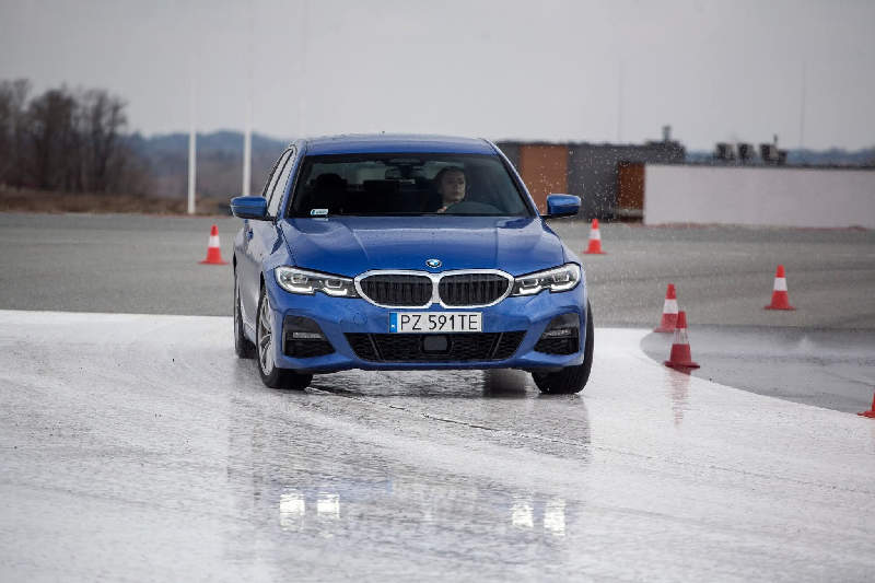 Szkolenie bezpiecznej jazdy Safe Driver