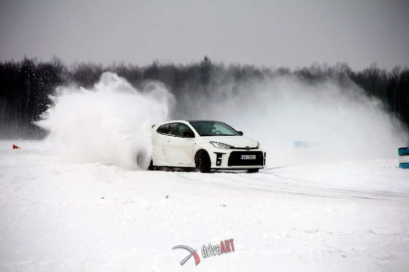 DRIVEARTowy Trening Samochodowy