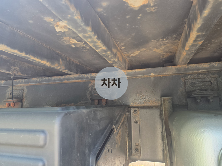 볼보 FM 17톤 앞축 윙바디 에어서스(무진동) / 내경 10.2m 12