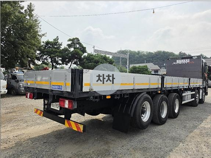 현대 엑시언트 25.5톤 후축 카고 4