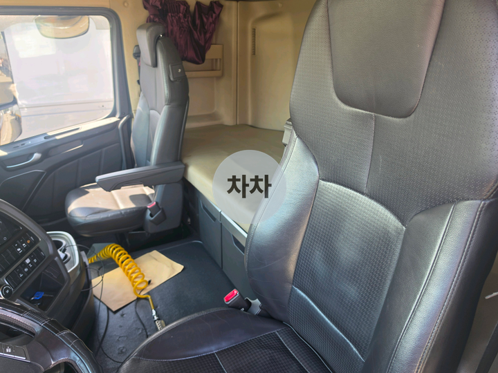 2016년 엑시언트 25톤 후축 상승 윙바디 25톤 상승 윙바디 중고화물차