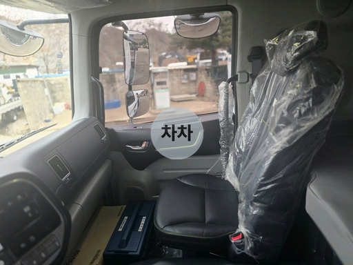 2023년 메가트럭 6.5톤 앞축 카고크레인 6.5톤 카고크레인 중고화물차