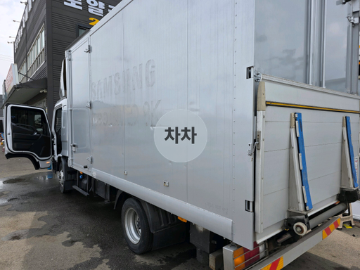 2019년 마이티 2.5톤 익스하이탑 리프트 2.5톤 익스하이탑 중고화물차