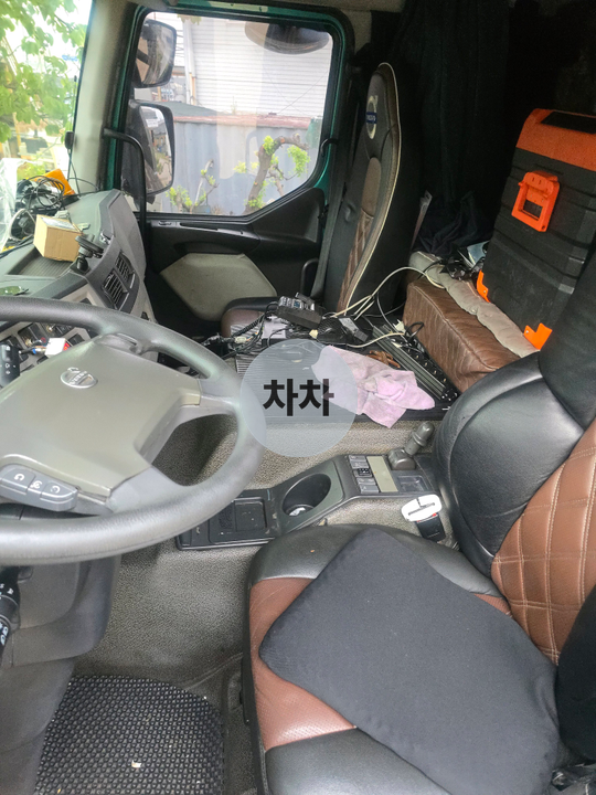 2018년 볼보 FE 고하중 8.5톤 서브냉동 후축 무진동 냉장 원바디 8.5톤 냉장 원바디 중고화물차