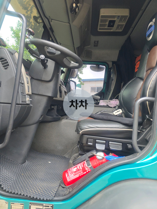 2018년 볼보 FE 고하중 8.5톤 서브냉동 후축 무진동 냉장 원바디 8.5톤 냉장 원바디 중고화물차