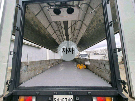 2019년 메가트럭 와이드캡 4.5톤 메인냉동 후축 냉장 윙바디 4.5톤 냉장 윙바디 중고화물차
