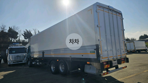 2021년 볼보 FE 9.5톤 메인냉동 후축 무진동 냉장 윙바디 9.5톤 냉장 윙바디 중고화물차