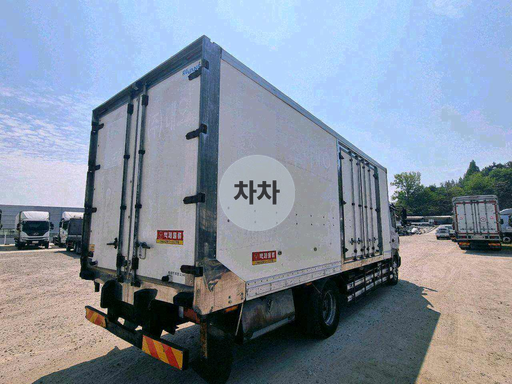 2017년 메가트럭 5톤 서브냉동 단바리 냉동탑 5톤 냉동탑 중고화물차