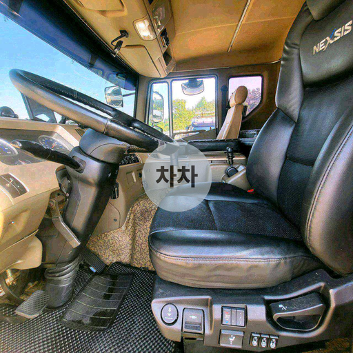2018년 노부스 8.5톤 투냉 후축 컨테이너 냉동탑 8.5톤 컨테이너 냉동탑 중고화물차