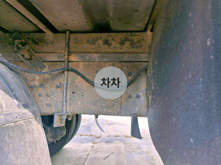 2001년 파워트럭 22톤 메인냉동 앞축 냉동탑 22톤 냉동탑 중고화물차