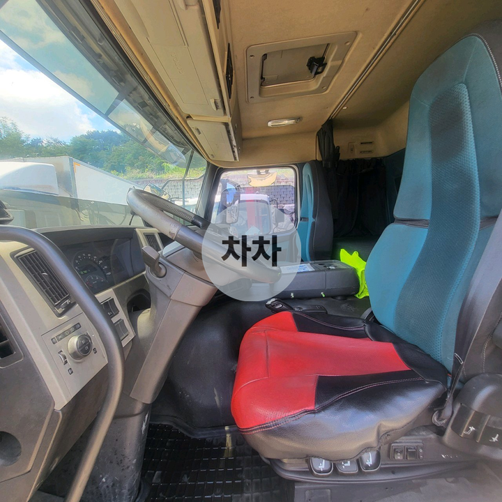 2016년 볼보 FM 25톤 후축 카고 25톤 카고 중고화물차