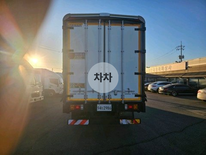 2019년 메가트럭 와이드캡 4.5톤 후축 윙바디 4.5톤 윙바디 중고화물차