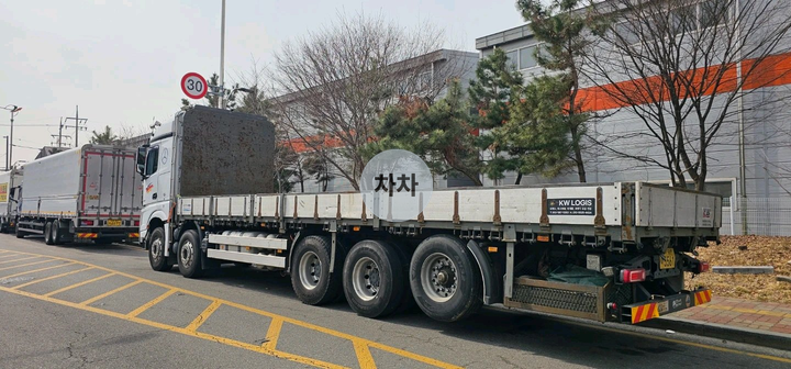 2017년 벤츠 아록스 고하중 25톤 후축 카고 25톤 카고 중고화물차