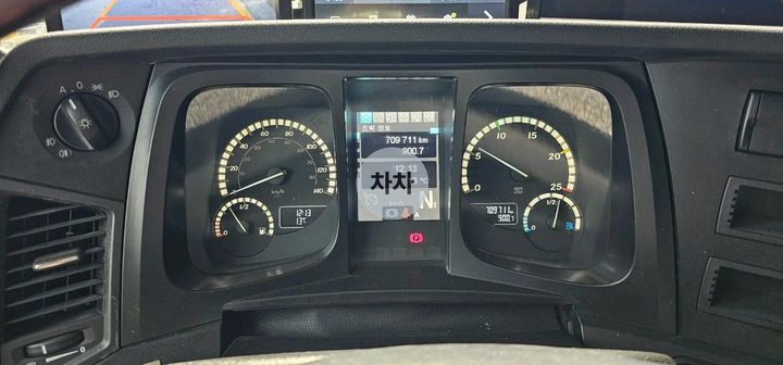 2017년 벤츠 아록스 고하중 25톤 후축 카고 25톤 카고 중고화물차
