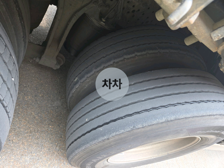 2017년 벤츠 아록스 25톤 후축 샤시 25톤 샤시 중고화물차