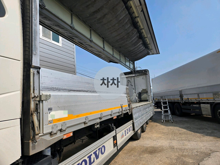 2024년 볼보 FH 21톤 후축 상승 윙바디 21톤 상승 윙바디 중고화물차